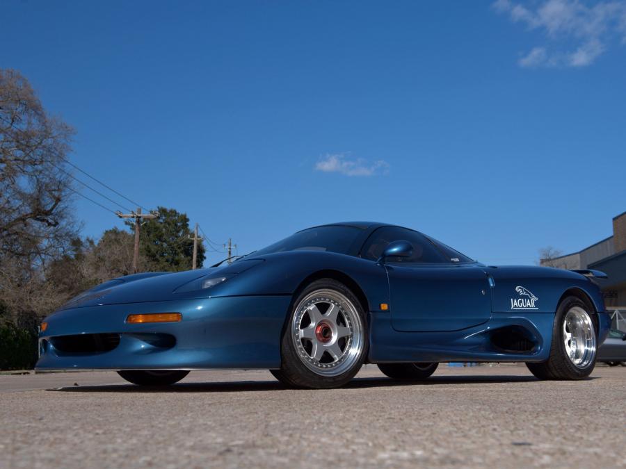  Jaguar XJR15 1990 года  (фото 17 из 24)